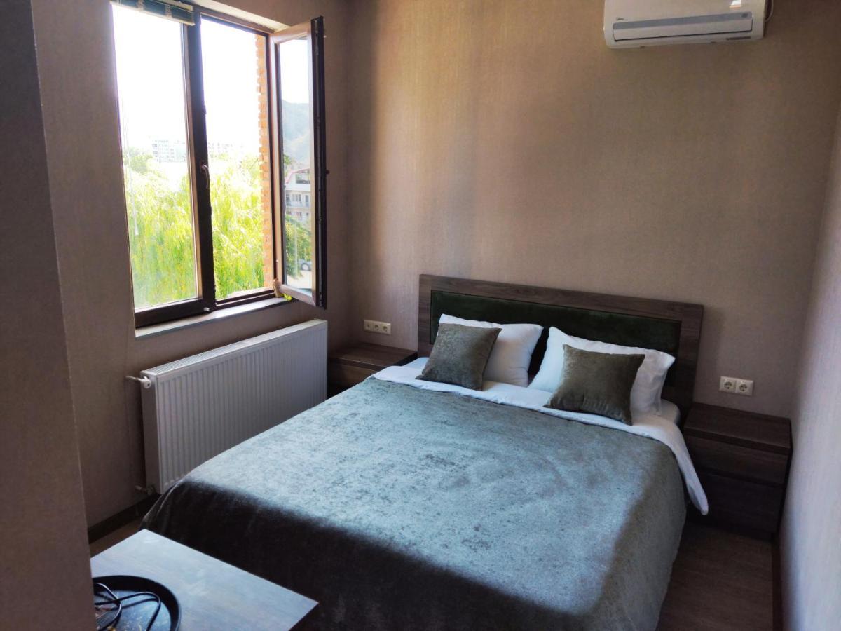 Guest House Spartak Tbilisi Exterior foto