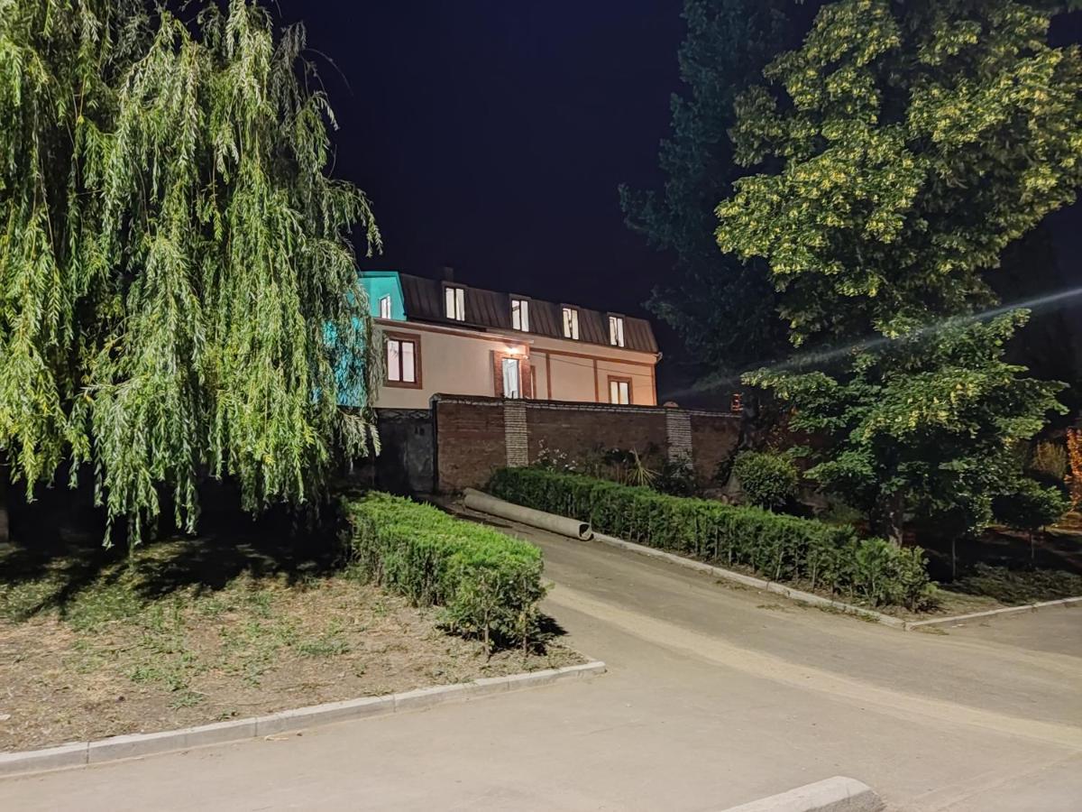 Guest House Spartak Tbilisi Exterior foto